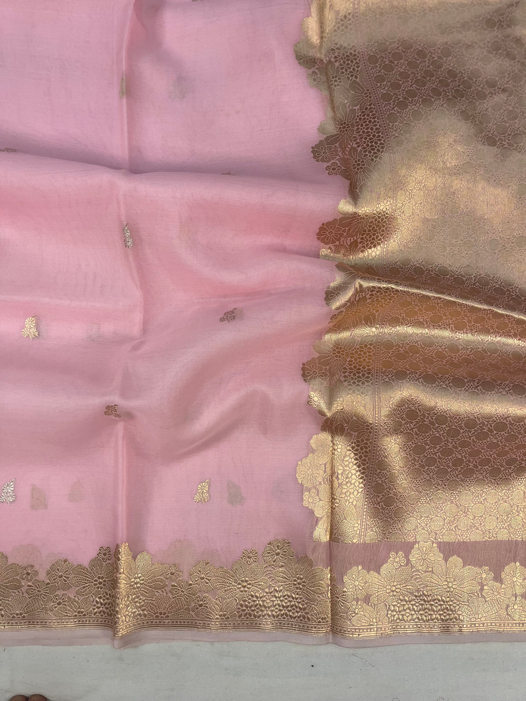 Pure Kora Handloom Banarasi Saree