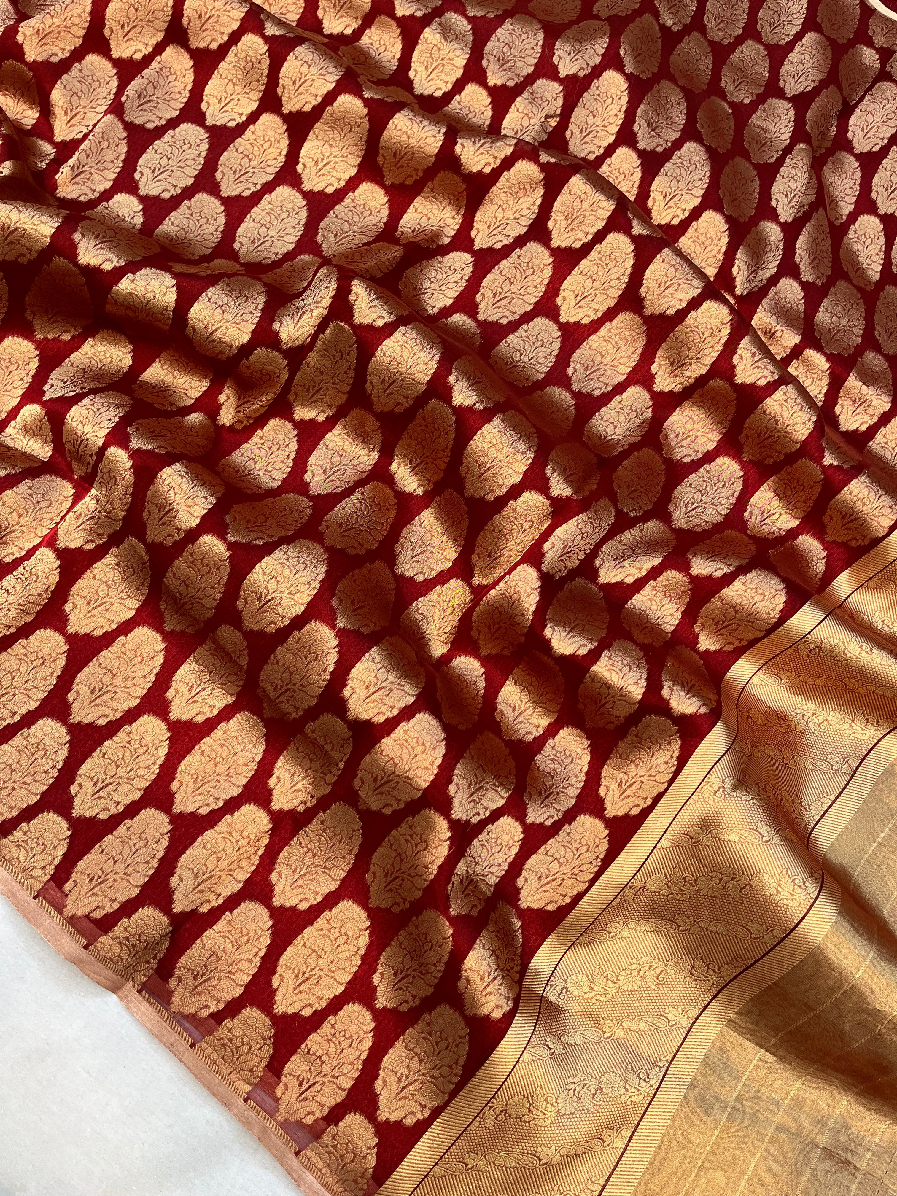 Pure Tissue Handloom Banarasi Saree