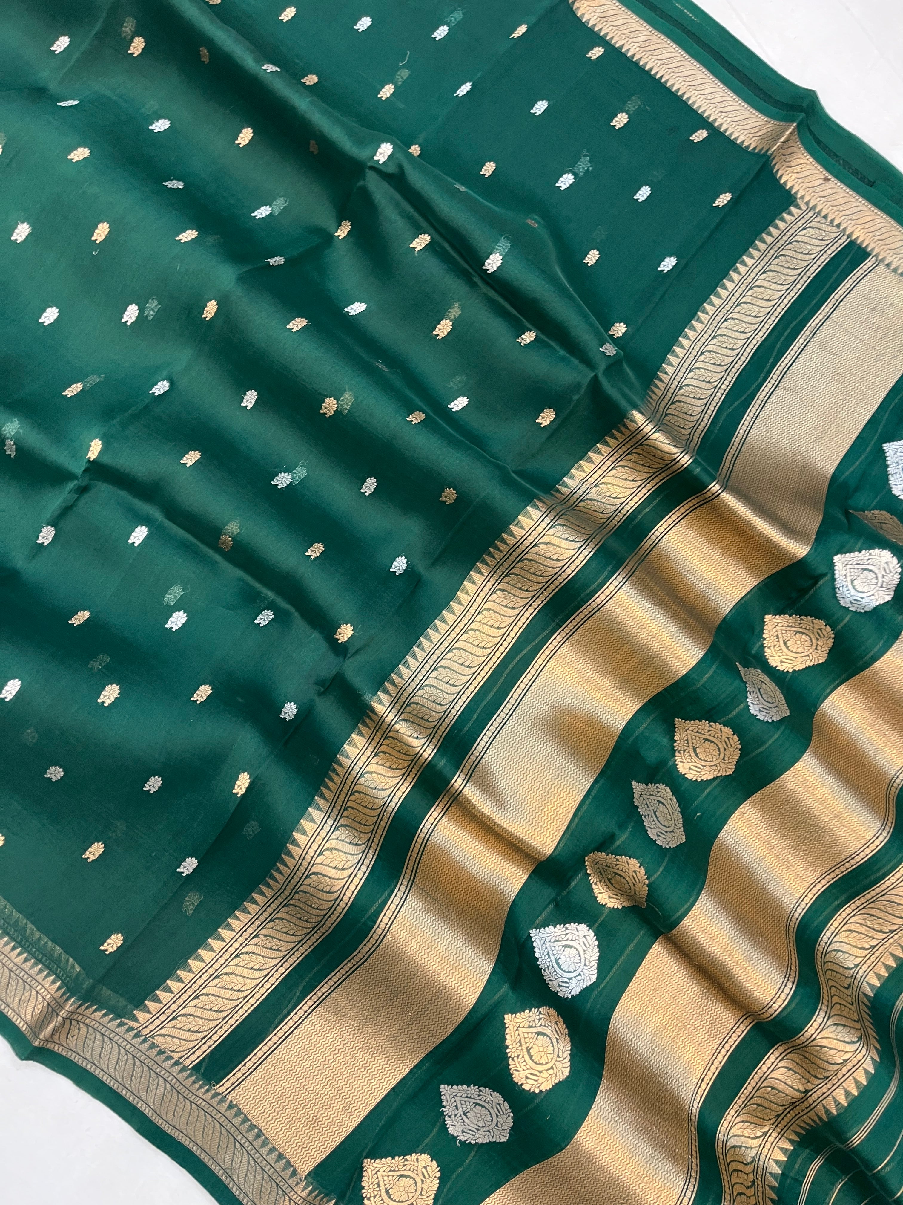 Pure Organza Handloom Banarasi Saree with Sona Rupa Buti