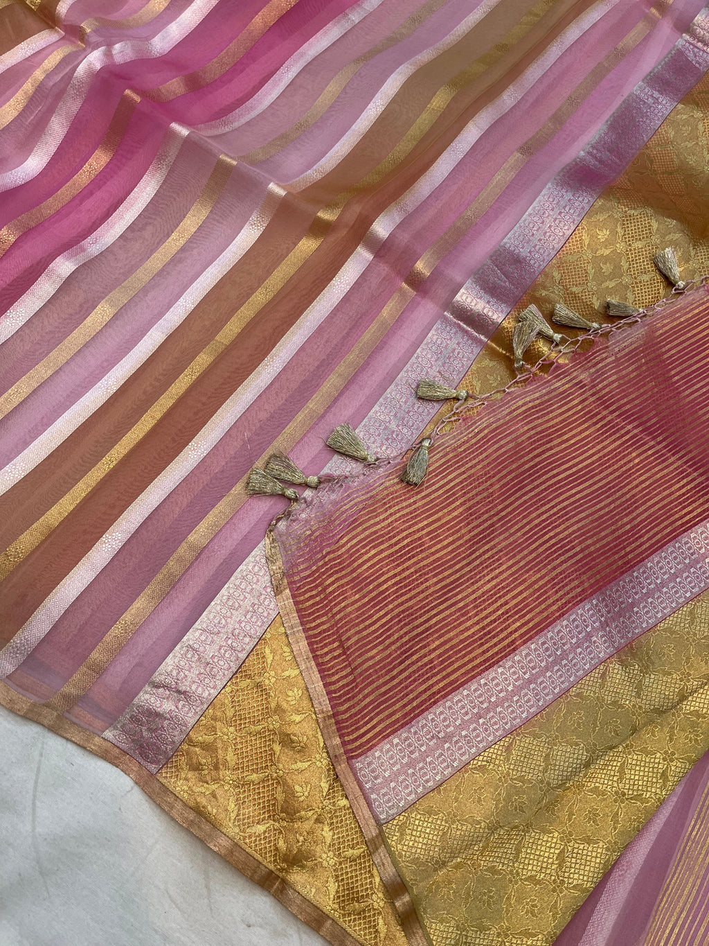 Pure Kora Handloom Banarasi Saree