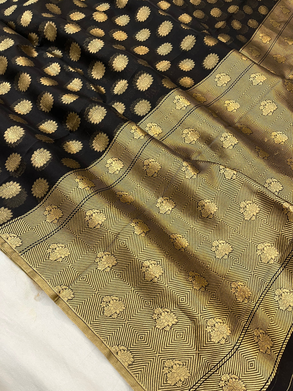 Pure Organza Handloom Banarasi Saree