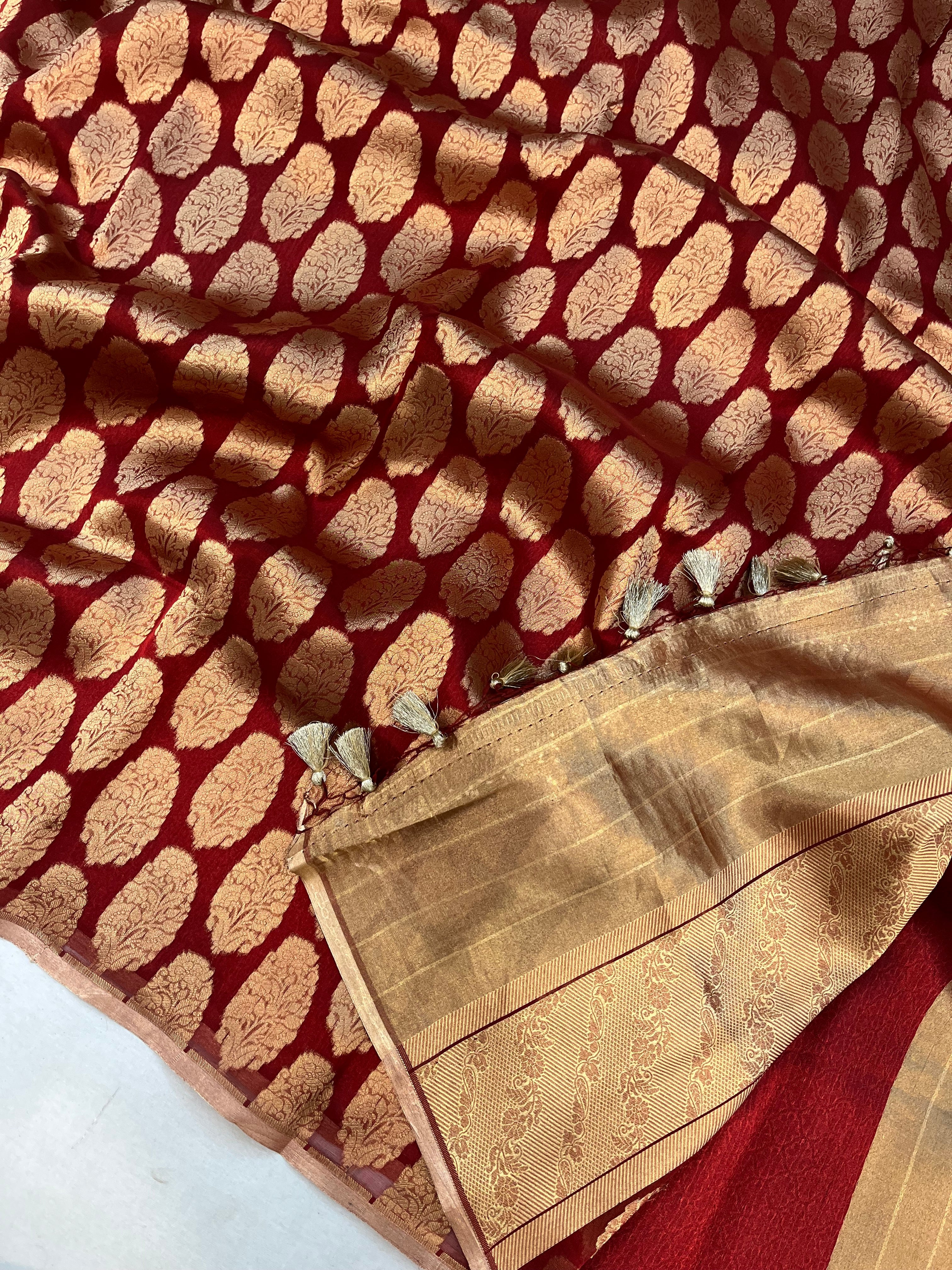 Pure Tissue Handloom Banarasi Saree