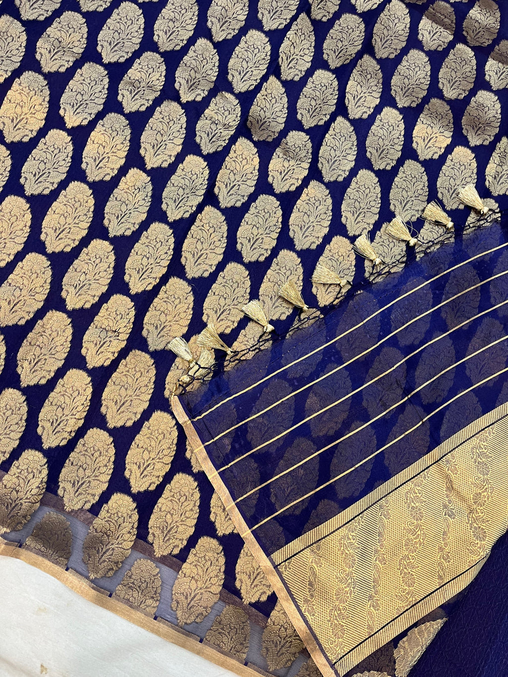 Navy Blue Pure Tissue Silk Handloom Banarasi Saree