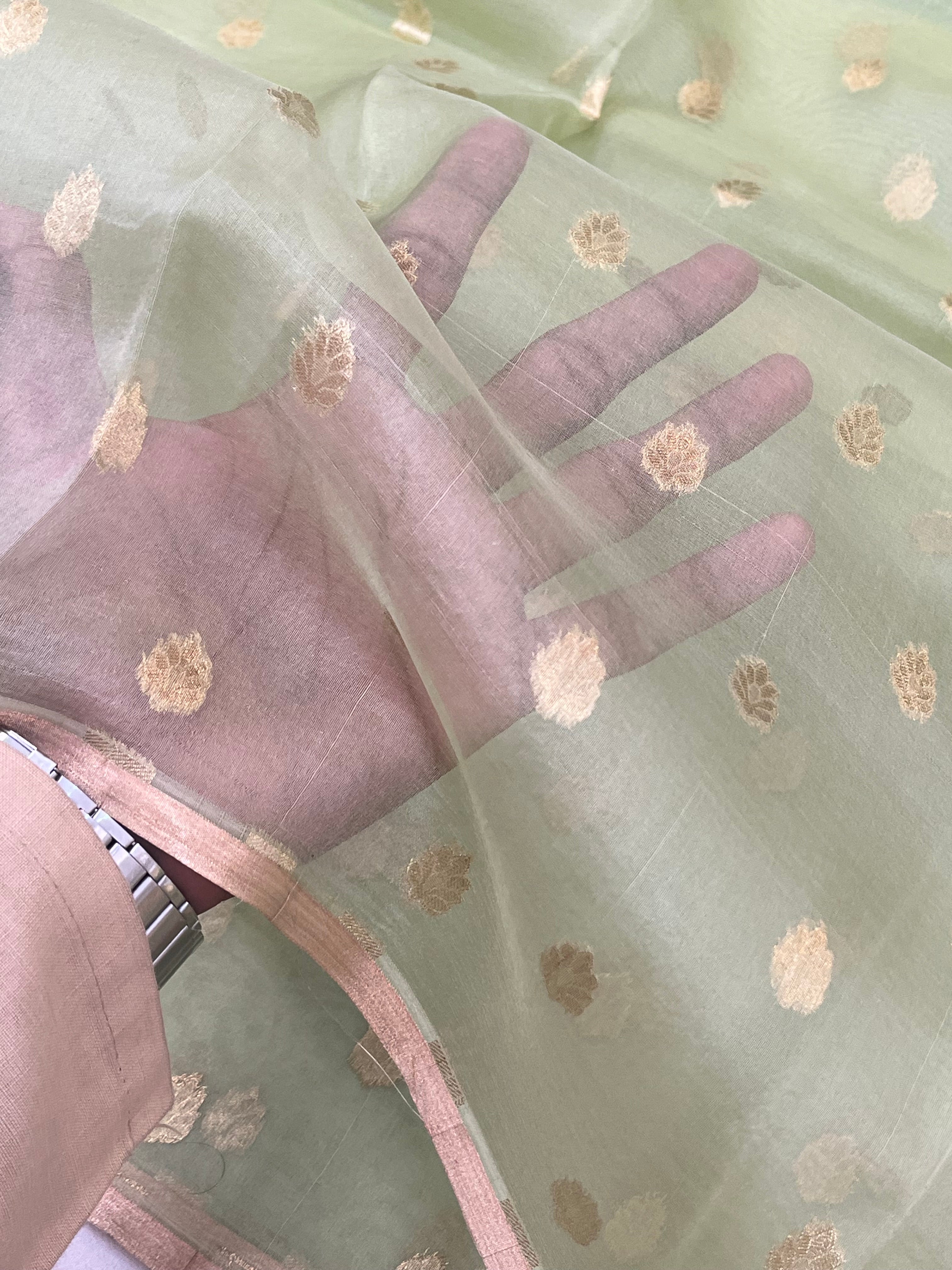 Pure Kora Handloom Banarasi Saree