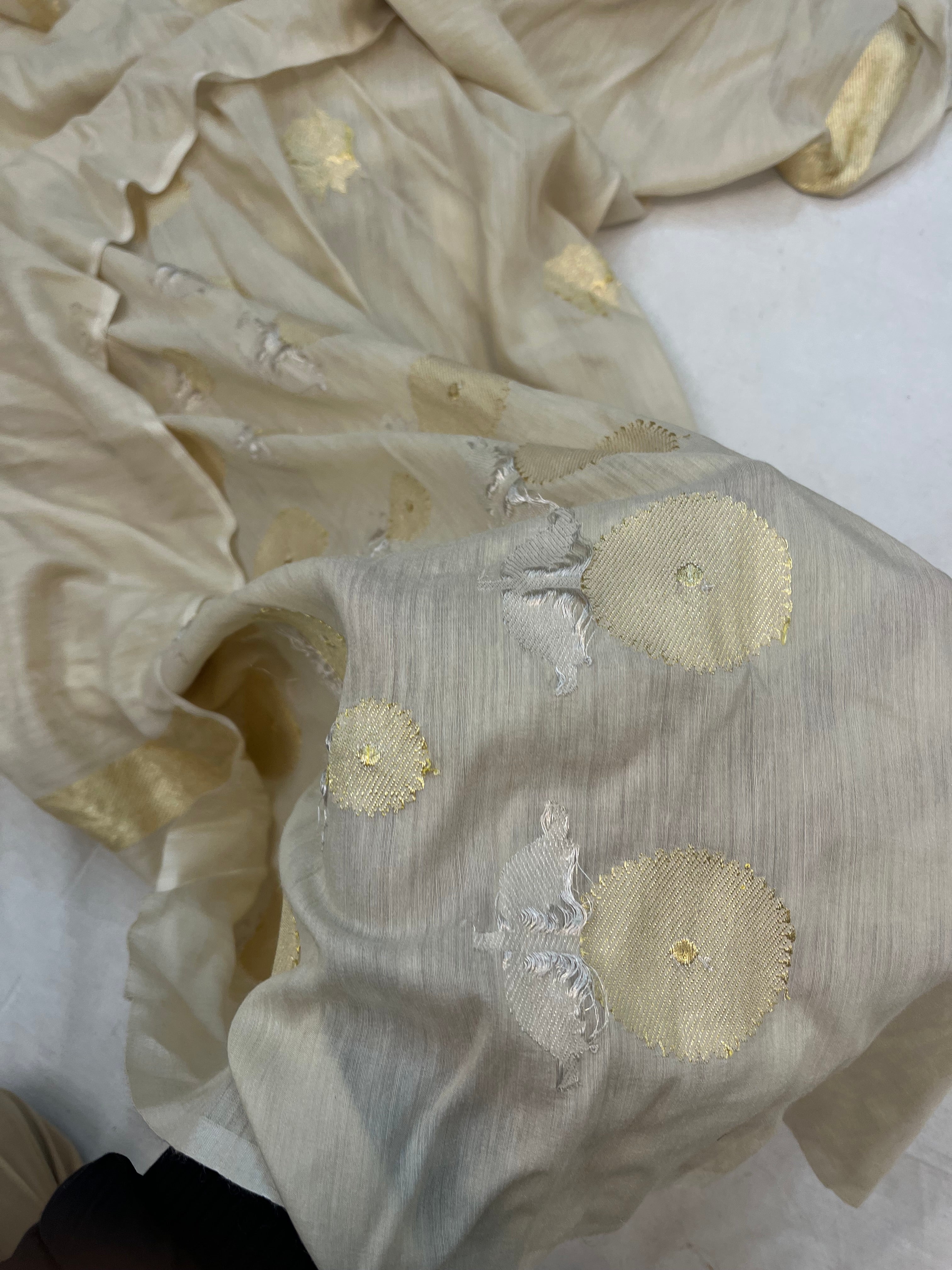 Natural Color Pure Monga Handloom Banarasi Saree