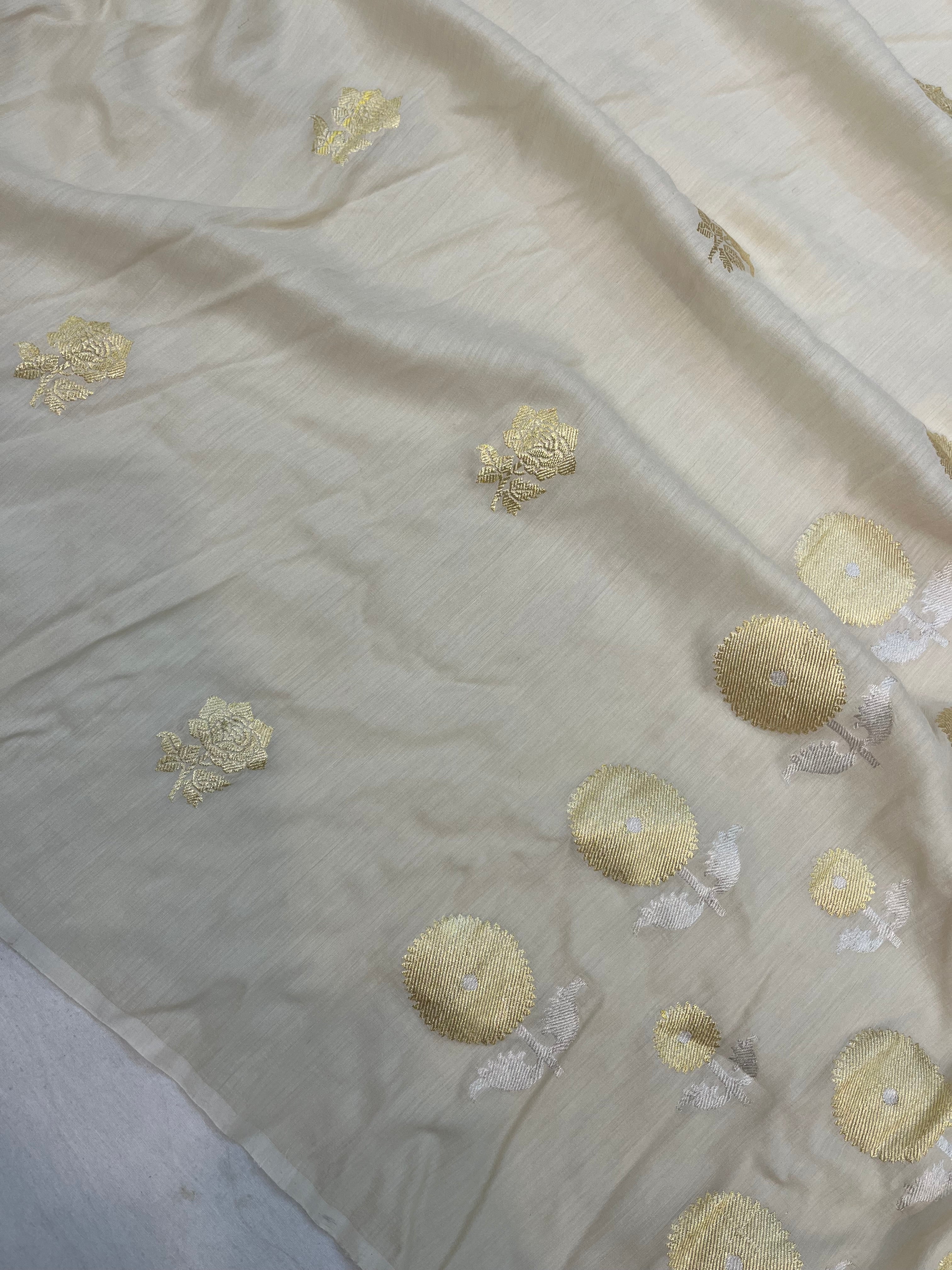 Natural Color Pure Monga Handloom Banarasi Saree